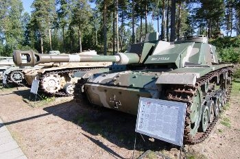 StuG III Ausf. G Marjatta (Ps. 531-19) Walk Around