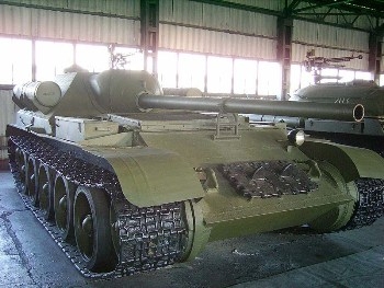 SU-101 Uralmash Tank Destroyer Walk Around