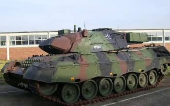 Leopard Artillery Observation tank Walk Around