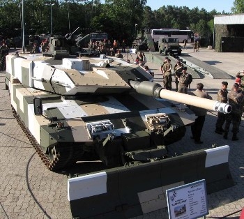 Leopard 2 PSO Walk Around