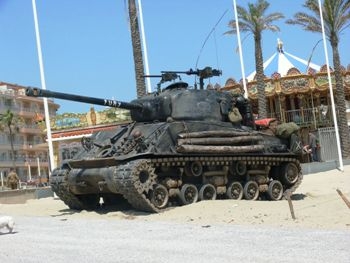 Sherman M4A2E8 'Fury' Walk Around