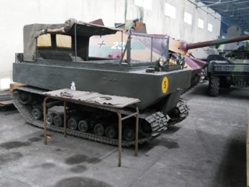 M29C Weasel Type A Walk Around