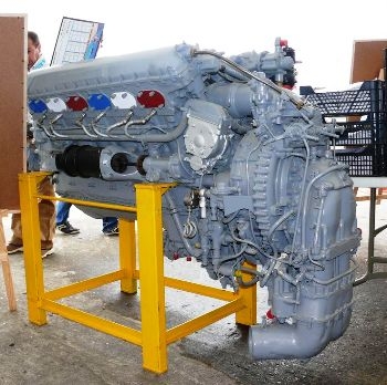 Engine Rolls-Royce Merlin 24T Walk Around