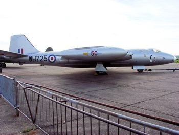 Canberra B.2 Walk Around