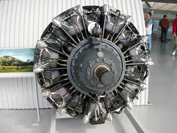 Engine Pratt & Whitney R-1830 Twin Wasp Walk Around