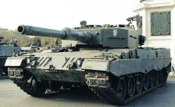 Leopard 2A4 (Austria) Walk Around