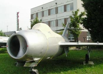 MiG-15bis Fagot Walk Around