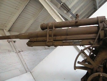 Anti-Aircraft Cannon 8.8cm Flak 36 Walk Around