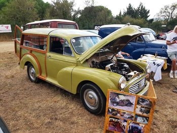 Morris Minor 1000 Traveller (1967) Walk Around