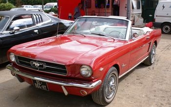 Ford Mustang  GT Cabriolet (1964) Walk Around