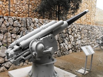 Italian 102mm Naval Gun Walk Around